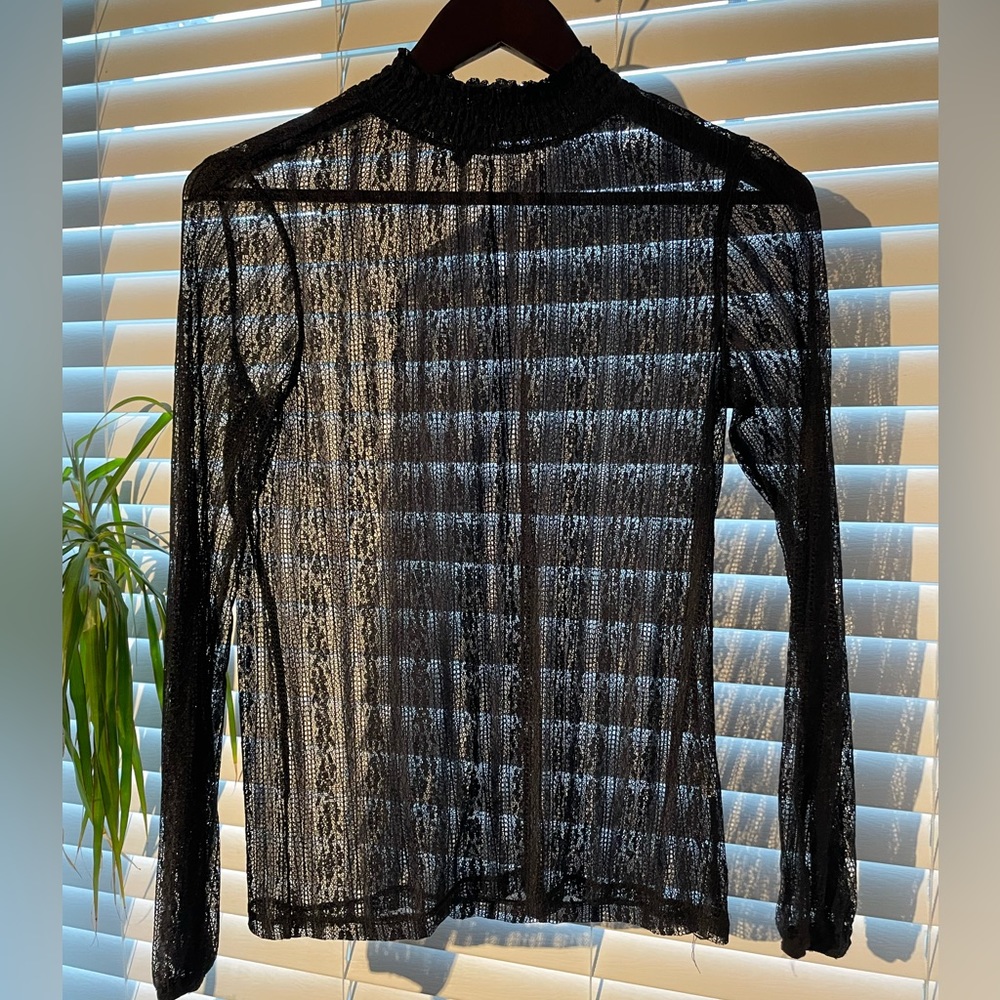 Dynamite black lace top